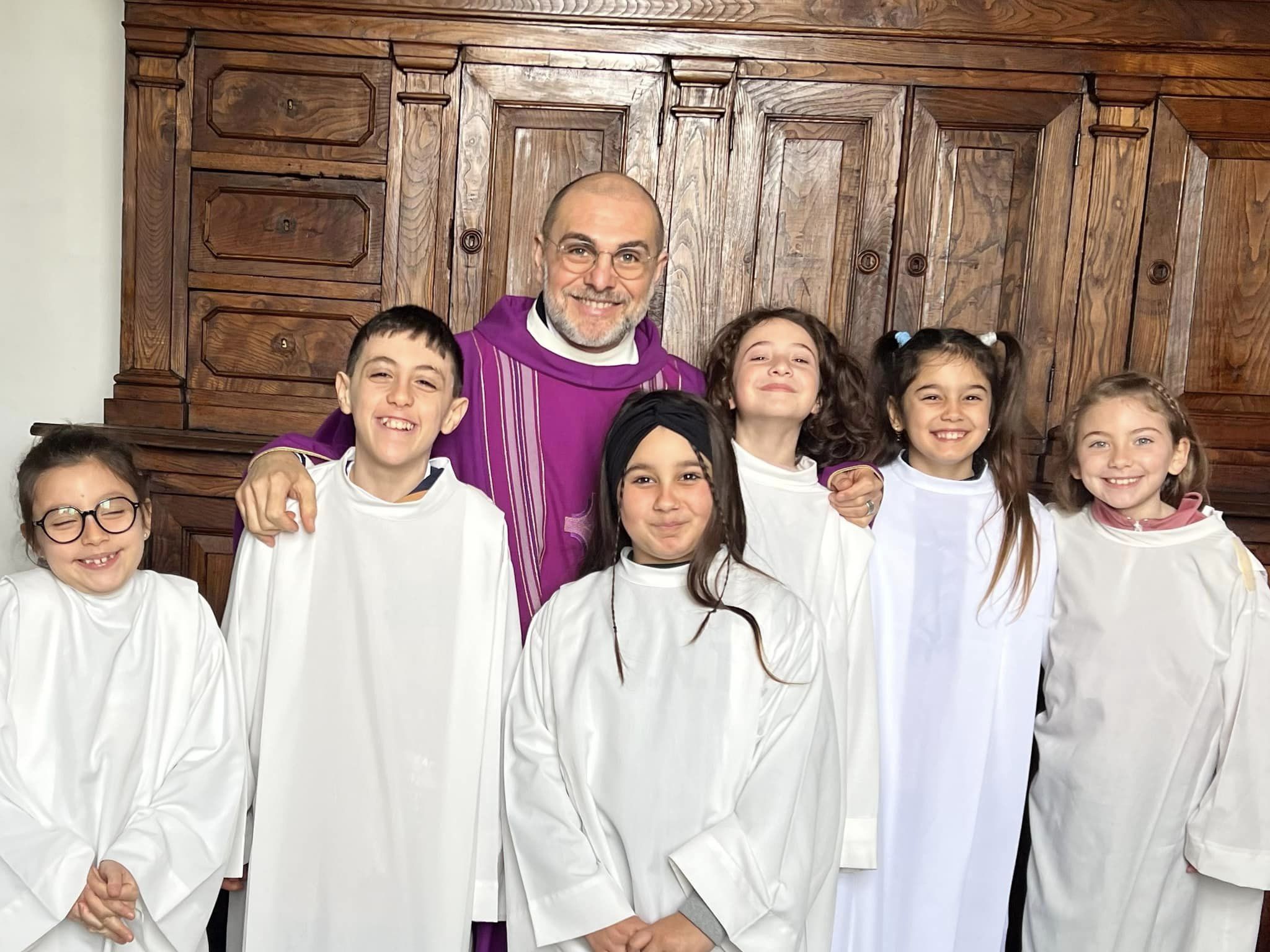Parrocchia S.Anna Gesu e Maria Bacoli Ministranti